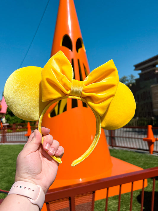 Yellow Velvet Ears